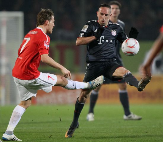 相比之下 相比之下